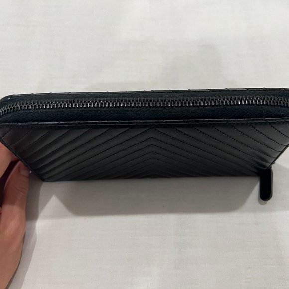 NEW *RARE* Chanel Chevron Wallet Black/Black Lambskin - Picture 3 of 10